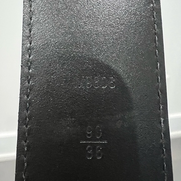 LV INITIALES BELT - Picture 11 of 13